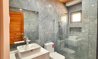 FOR SALE NEWLY BUILT MARVELOUS DESIGN 3 STOREY HOUSE IN BATANGAS