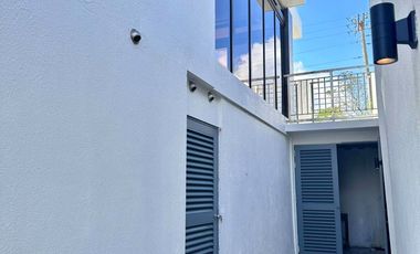 FOR SALE NEWLY BUILT MARVELOUS DESIGN 3 STOREY HOUSE IN BATANGAS