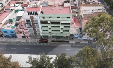 Edificio con proyecto ejecutivo para 16 viviendas