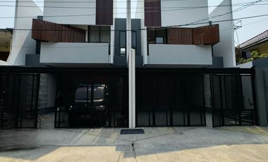 Rumah baru di komplek elit Duren sawit Jakarta Timur