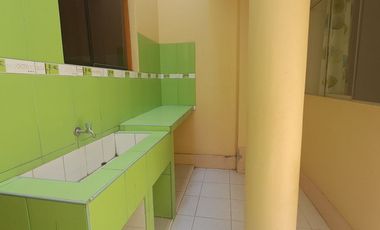 SE VENDE CASA EN URB. INGENIEROS CHICLAYO