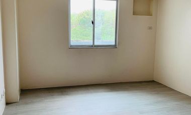 For Sale : Affordable Bank Foreclosed Unit in Amaia Steps Bicutan