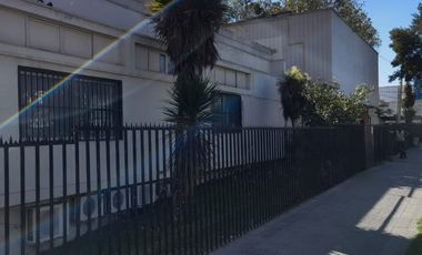 OFERTA!! arriendo de oficinas en plantas libres en Santiago, Santa Elena con Maule