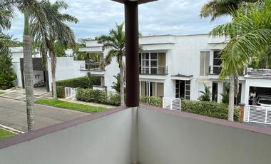 Espectacular casa en condominio campestre!