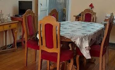 SOLIDA CASA  UN PISO TRADICIONAL COMUNA DE  SAN MIGUEL. ANTEJARDIN Y PATIO