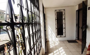 Villa vendo en Ciuadela Los Esteros con suite independiente