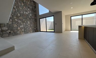 Casa con doble altura en Área Social y Rooftop en Lomas de Juriquilla