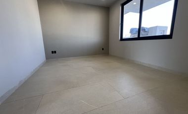 Casa con doble altura en Área Social y Rooftop en Lomas de Juriquilla