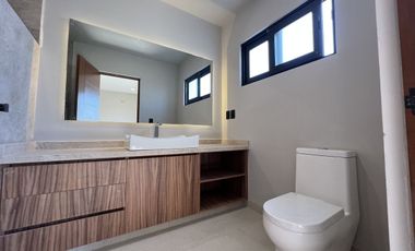 Casa con doble altura en Área Social y Rooftop en Lomas de Juriquilla