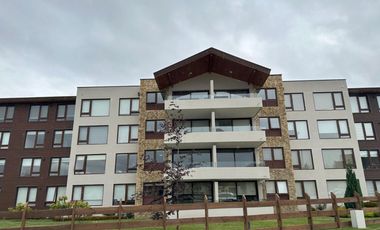 Departamento Amplio 148M2 Semi Nuevo con 2 Estacionamientos, Condominio Vista Golf, Temuco