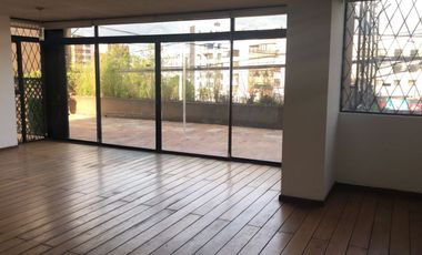 DEPARTAMENTO DUPLEX EN LA AV. ELOY ALFARO