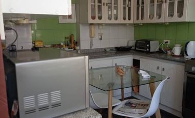 AVDA LAS CONDES , FARELLENES