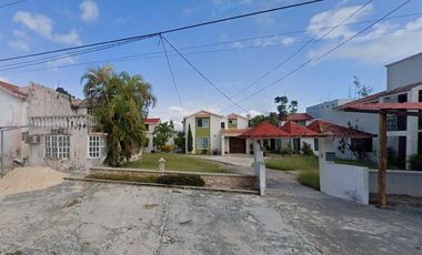 CASA EN COLONIA CAMPESTRE, CHETUMAL, QUINTANA ROO.