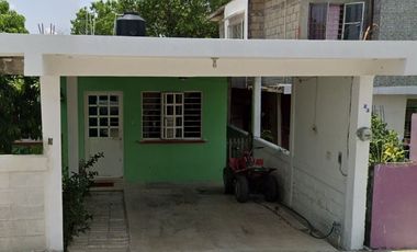 CASA EN COLONIA VICENTE GUERRERO, TUXPÁM DE CANO, VERACRUZ.