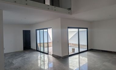 VENTA CASA FRENTE A PARQUE BOSQUES DE LAS MISIONES SECTOR ENCINO
