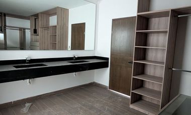 VENTA CASA FRENTE A PARQUE BOSQUES DE LAS MISIONES SECTOR ENCINO