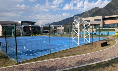 VENTA CASA FRENTE A PARQUE BOSQUES DE LAS MISIONES SECTOR ENCINO