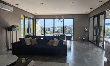 VENTA CASA FRENTE A PARQUE BOSQUES DE LAS MISIONES SECTOR ENCINO