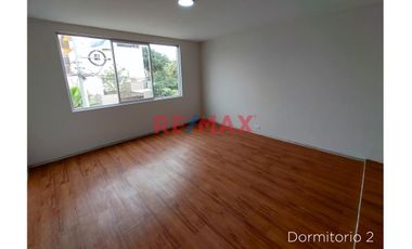 Se Alquila Amplia Vivienda Remodelada De 2 Pisos En Esquina, Tranquila Ubicación En Urb. Matellini1114510