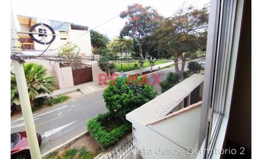 Se Alquila Amplia Vivienda Remodelada De 2 Pisos En Esquina, Tranquila Ubicación En Urb. Matellini1114510