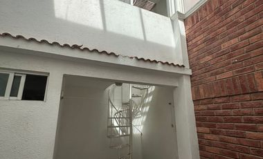 Venta de casa con ampIiacion en metepec frente colegio Argos