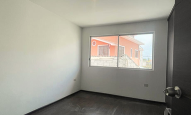 Venta de Bonita Casa en Ricaurte