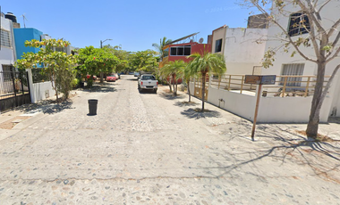 CASA EN VENTA EN JALISCO IXTAPA