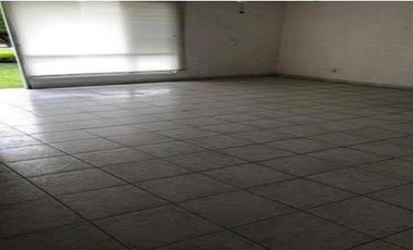 VENTA DE HERMOSA CASA