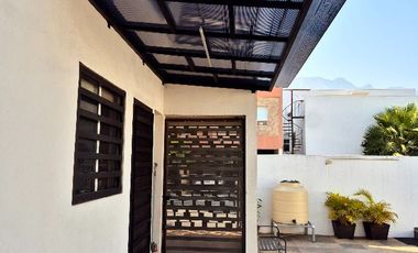 HERMOSA CASA EN VENTA EN CUMBRES ANTARES DOBLE TERRENO