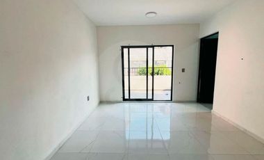 CASA EN VENTA EN CLAVERÍA, CON ROOF GARDEN