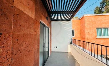 CASA EN VENTA EN CLAVERÍA, CON ROOF GARDEN