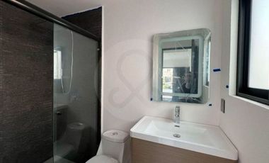 CASA EN VENTA EN CLAVERÍA, CON ROOF GARDEN