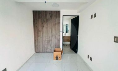 CASA EN VENTA EN CLAVERÍA, CON ROOF GARDEN