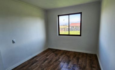 PARCELA CON 2 CASAS NUEVAS, ISLA DE MAIPO CAMINO CARAMPANGUE.