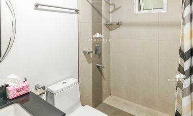 Two Serendra 1-Bedroom 1BR Condo for Rent in BGC, Fort Bonifacio, Taguig
