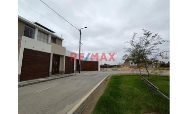 Se Vende Terreno En Urb Residencial Acacias De Miraflores - Castilla.ID:1115471