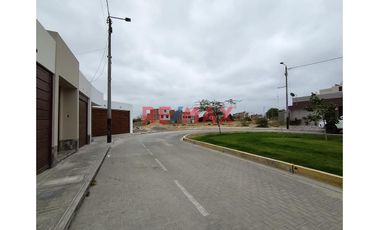 Se Vende Terreno En Urb Residencial Acacias De Miraflores - Castilla.ID:1115471