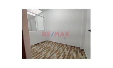 Se Vende Propiedad En Urb Santa Margarita De 3 Pisos Independientes Con Acabados De Primera Oportunidad Unica. ID: 1115465