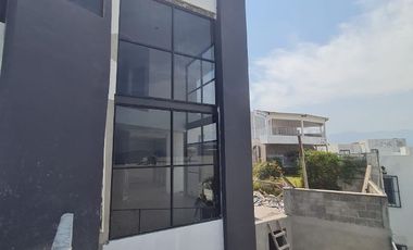SE VENDE PRECIOSA CASA EN LOMAS DE CUERNAVACA
