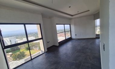 SE VENDE PRECIOSA CASA EN LOMAS DE CUERNAVACA