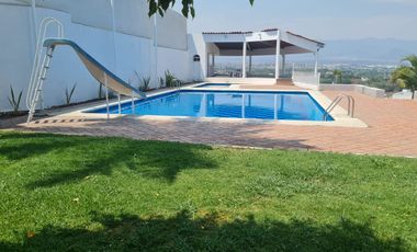 SE VENDE PRECIOSA CASA EN LOMAS DE CUERNAVACA