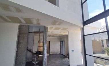 SE VENDE PRECIOSA CASA EN LOMAS DE CUERNAVACA