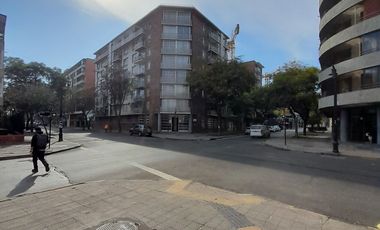 BARRIO REPUBLICA, ECHAURREN / TOESCA 3 D 2 B BODEGA Y ESTACIONAMIENTO