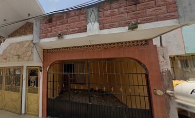 CASA EN COLONIA AMPLIACIÓN LUIS DONALDO COLOSIO, TÚXPAM, VERACRÚZ.