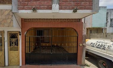 CASA EN COLONIA AMPLIACIÓN LUIS DONALDO COLOSIO, TÚXPAM, VERACRÚZ.