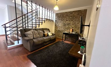 HERMOSA CASA, CON ESTRUCTURA DE LUJO ÁREA SOCIAL, PISCINA Y UN DEPARTAMENTO INDEPENDIENTE