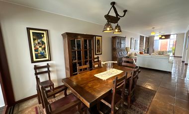 HERMOSA CASA, CON ESTRUCTURA DE LUJO ÁREA SOCIAL, PISCINA Y UN DEPARTAMENTO INDEPENDIENTE