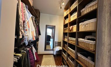 HERMOSA CASA, CON ESTRUCTURA DE LUJO ÁREA SOCIAL, PISCINA Y UN DEPARTAMENTO INDEPENDIENTE