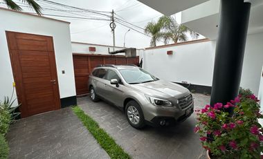 HERMOSA CASA, CON ESTRUCTURA DE LUJO ÁREA SOCIAL, PISCINA Y UN DEPARTAMENTO INDEPENDIENTE