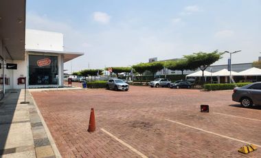 La Aurora, Renta de Local Comercial 225 mts2